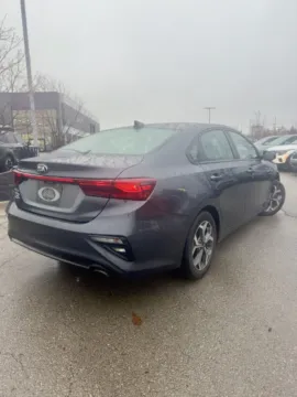 More photos of 2019 Kia Forte LXS at Cable Dahmer Kia of Lee's Summit, MO