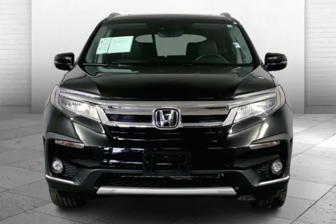 Photos of 2020 Honda Pilot Touring w/Rear Captain's Chairs for sale in Lee's Summit, MO at Cable Dahmer Kia of Lee's Summit