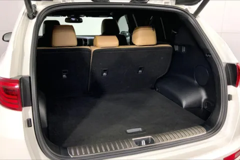 More photos of 2019 Kia Sportage SX Turbo at Cable Dahmer Kia of Lee's Summit, MO