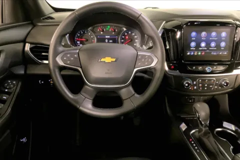 More photos of 2023 Chevrolet Traverse LT Cloth at Cable Dahmer Kia of Lee's Summit, MO