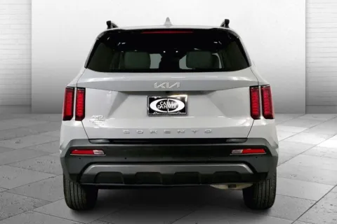 Another view of 2022 Kia Sorento X-Line S for sale in Lee's Summit, MO at Cable Dahmer Kia of Lee's Summit