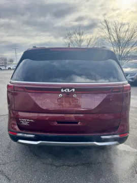 More photos of 2023 Kia Carnival SX at Cable Dahmer Kia of Lee's Summit, MO