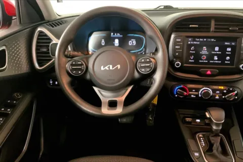 More photos of 2024 Kia Soul LX at Cable Dahmer Kia of Lee's Summit, MO