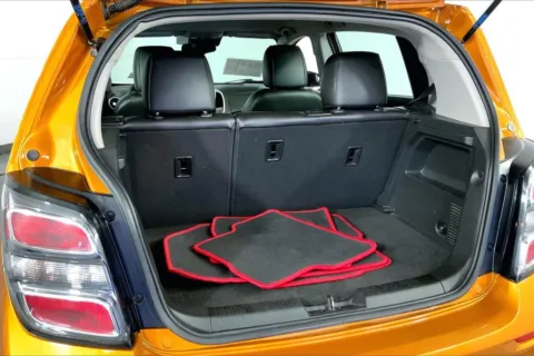 More photos of 2019 Chevrolet Sonic Premier at Cable Dahmer Kia of Lee's Summit, MO