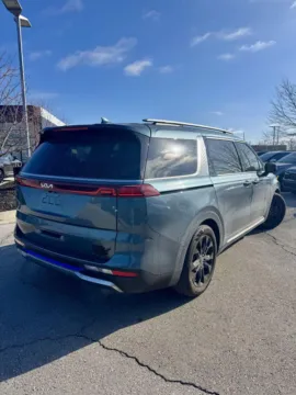 More photos of 2024 Kia Carnival SX Prestige at Cable Dahmer Kia of Lee's Summit, MO