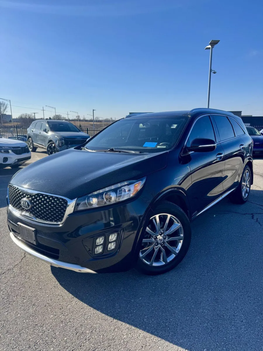 Black 2016 Kia Sorento SXL for sale in Lee's Summit, MO