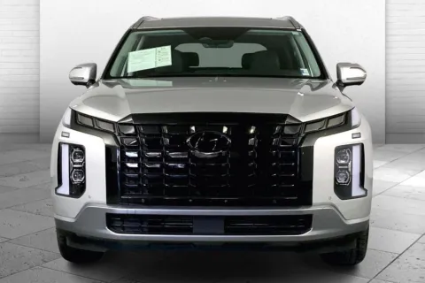 Photos of 2024 Hyundai Palisade SEL for sale in Lee's Summit, MO at Cable Dahmer Kia of Lee's Summit