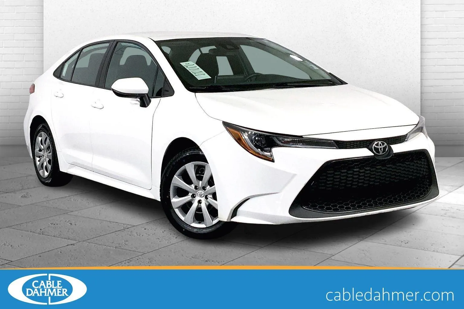 White 2021 Toyota Corolla LE for sale in Lee's Summit, MO