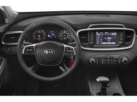 More photos of 2019 Kia Sorento LX at Cable Dahmer Kia of Lee's Summit, MO