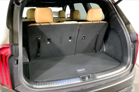 More photos of 2021 Kia Telluride SX at Cable Dahmer Kia of Lee's Summit, MO