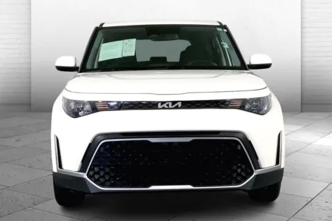 Photos of 2024 Kia Soul LX for sale in Lee's Summit, MO at Cable Dahmer Kia of Lee's Summit