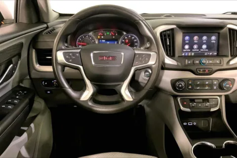 More photos of 2024 GMC Terrain SLE at Cable Dahmer Kia of Lee's Summit, MO