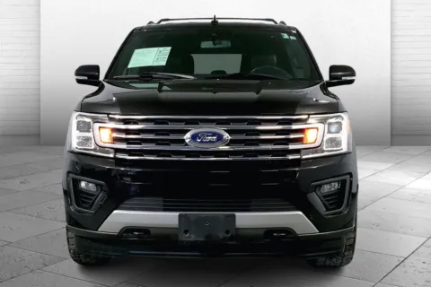 Photos of 2020 Ford Expedition Max XLT for sale in Lee's Summit, MO at Cable Dahmer Kia of Lee's Summit