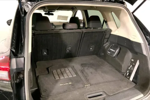 More photos of 2023 Nissan Rogue S at Cable Dahmer Kia of Lee's Summit, MO