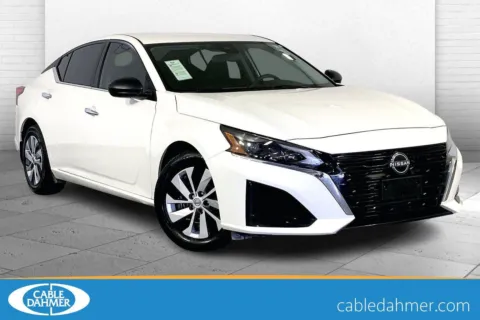 White 2024 Nissan Altima 2.5 S for sale in Lee's Summit, MO