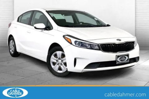 White 2018 Kia Forte LX for sale in Lee's Summit, MO