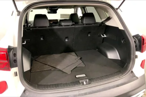 More photos of 2023 Kia Seltos EX at Cable Dahmer Kia of Lee's Summit, MO