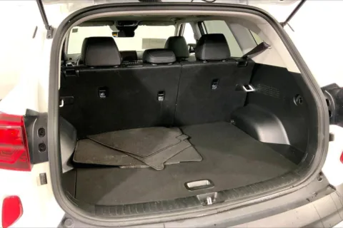 More photos of 2023 Kia Seltos EX at Cable Dahmer Kia of Lee's Summit, MO