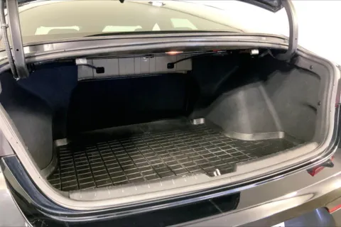 More photos of 2022 Kia K5 GT-Line at Cable Dahmer Kia of Lee's Summit, MO