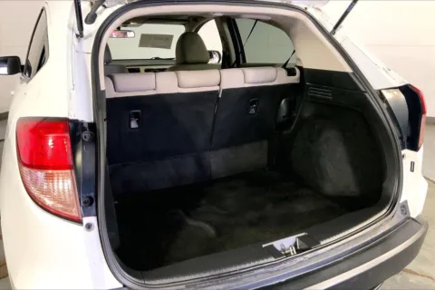 More photos of 2017 Honda HR-V EX at Cable Dahmer Kia of Lee's Summit, MO