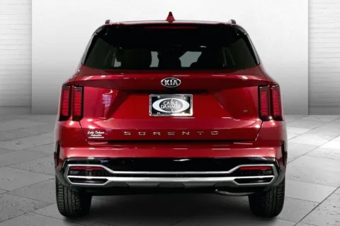 Another view of 2021 Kia Sorento S for sale in Lee's Summit, MO at Cable Dahmer Kia of Lee's Summit