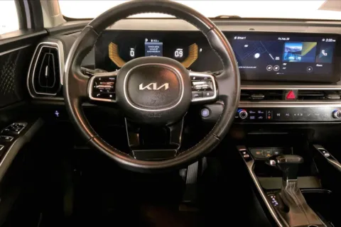 More photos of 2024 Kia Sorento S at Cable Dahmer Kia of Lee's Summit, MO