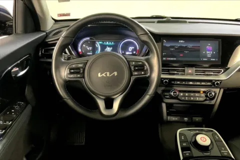 More photos of 2022 Kia Niro EV EX Premium at Cable Dahmer Kia of Lee's Summit, MO