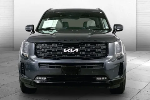 Photos of 2022 Kia Telluride SX for sale in Lee's Summit, MO at Cable Dahmer Kia of Lee's Summit
