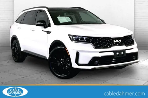 White 2023 Kia Sorento SX for sale in Lee's Summit, MO