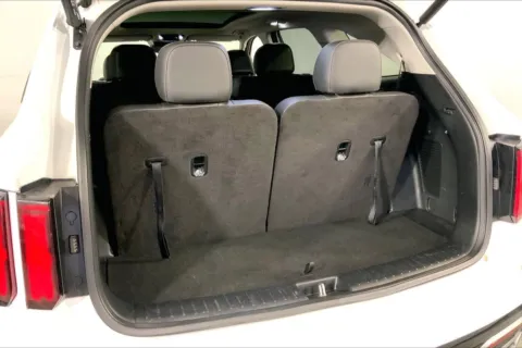 More photos of 2023 Kia Sorento SX at Cable Dahmer Kia of Lee's Summit, MO