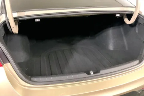 More photos of 2022 Kia K5 LXS at Cable Dahmer Kia of Lee's Summit, MO