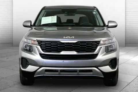 Photos of 2023 Kia Seltos LX for sale in Lee's Summit, MO at Cable Dahmer Kia of Lee's Summit