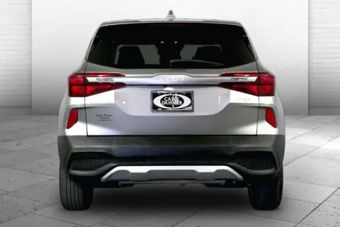 Another view of 2023 Kia Seltos LX for sale in Lee's Summit, MO at Cable Dahmer Kia of Lee's Summit