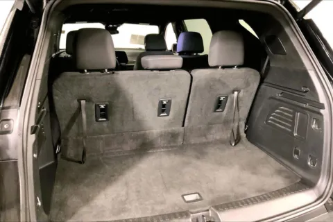 More photos of 2024 Chevrolet Traverse FWD LT at Cable Dahmer Kia of Lee's Summit, MO