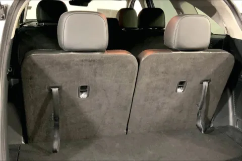 More photos of 2024 Kia Sorento S at Cable Dahmer Kia of Lee's Summit, MO