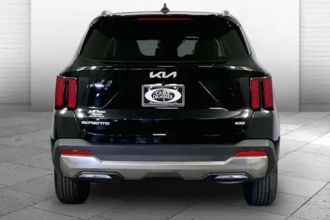 Another view of 2024 Kia Sorento S for sale in Lee's Summit, MO at Cable Dahmer Kia of Lee's Summit