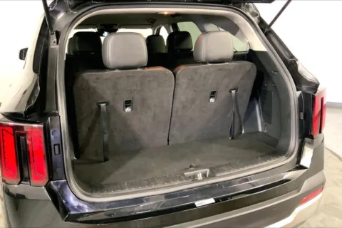 More photos of 2024 Kia Sorento S at Cable Dahmer Kia of Lee's Summit, MO