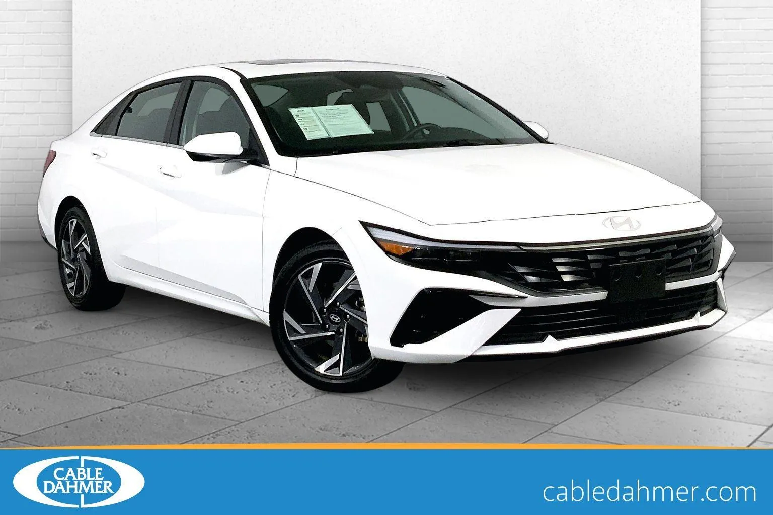 White 2025 Hyundai Elantra SEL Convenience for sale in Lee's Summit, MO