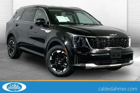 Black 2024 Kia Sorento S for sale in Lee's Summit, MO