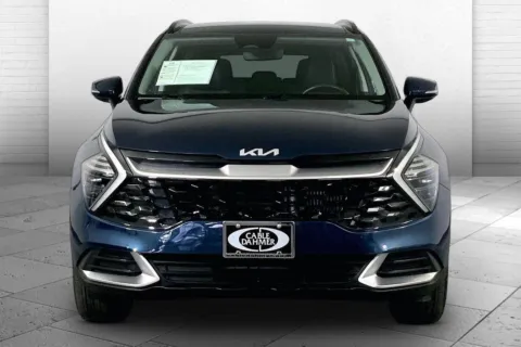 Photos of 2025 Kia Sportage Hybrid EX for sale in Lee's Summit, MO at Cable Dahmer Kia of Lee's Summit