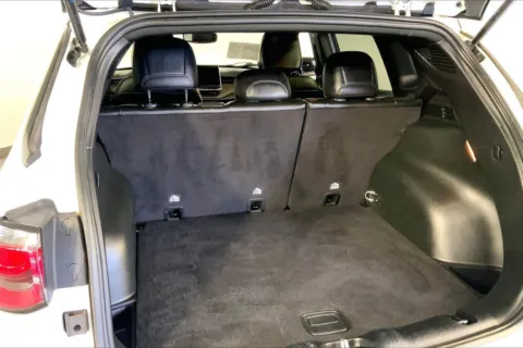 More photos of 2024 Jeep Compass Trailhawk at Cable Dahmer Kia of Lee's Summit, MO