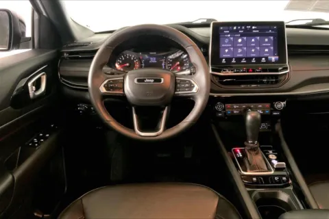 More photos of 2024 Jeep Compass Trailhawk at Cable Dahmer Kia of Lee's Summit, MO