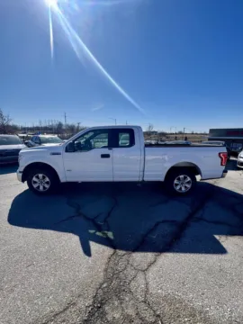 Photos of 2017 Ford F-150 XLT for sale in Lee's Summit, MO at Cable Dahmer Kia of Lee's Summit