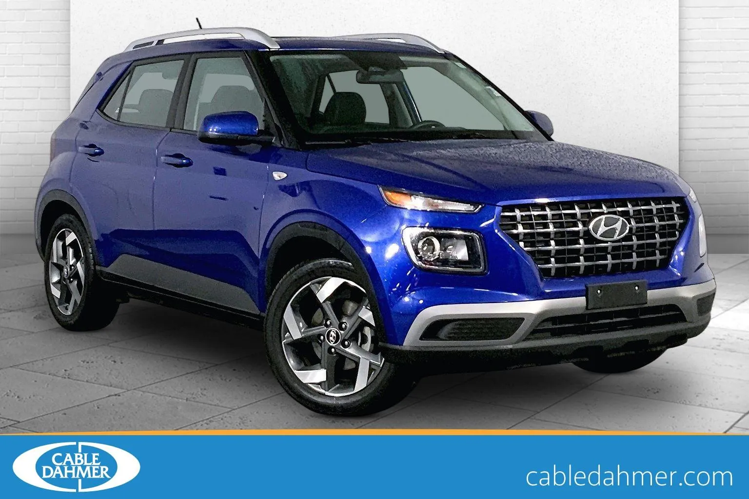 Blue 2025 Hyundai Venue SEL for sale in Lee's Summit, MO