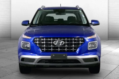Photos of 2025 Hyundai Venue SEL for sale in Lee's Summit, MO at Cable Dahmer Kia of Lee's Summit