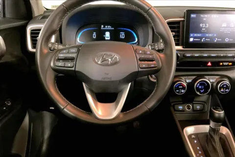 More photos of 2025 Hyundai Venue SEL at Cable Dahmer Kia of Lee's Summit, MO