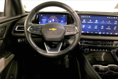 More photos of 2025 Chevrolet Traverse FWD LT at Cable Dahmer Kia of Lee's Summit, MO