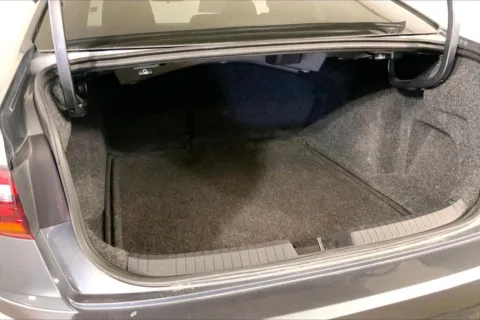 More photos of 2019 Volkswagen Jetta R-Line at Cable Dahmer Kia of Lee's Summit, MO