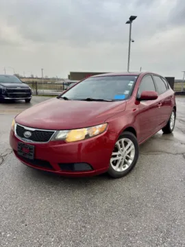 Red 2012 Kia FORTE 5-DOOR EX for sale in Lee's Summit, MO