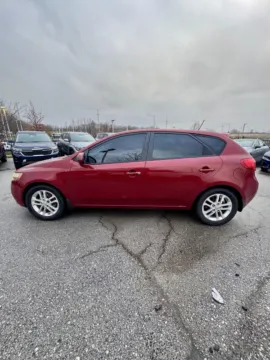 Photos of 2012 Kia FORTE 5-DOOR EX for sale in Lee's Summit, MO at Cable Dahmer Kia of Lee's Summit